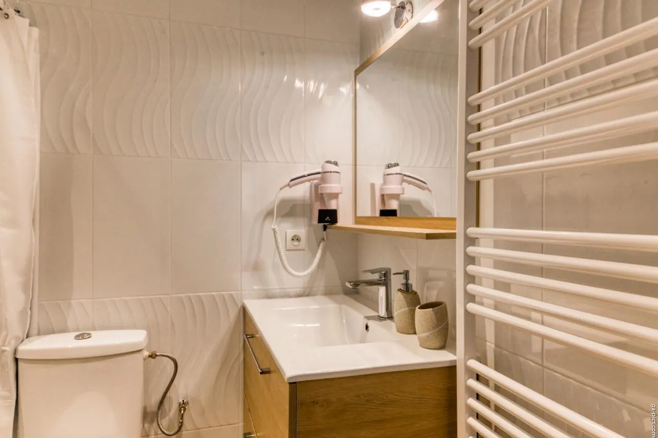 Casa Marina Hostel Antibes